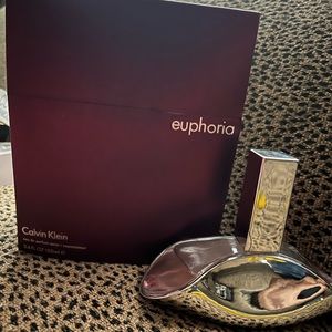 Euphoria by Calvin Klein perfum